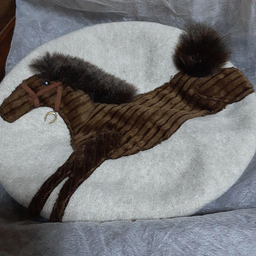 新品未使用　お馬さんのベレー帽　バラ色の帽子
