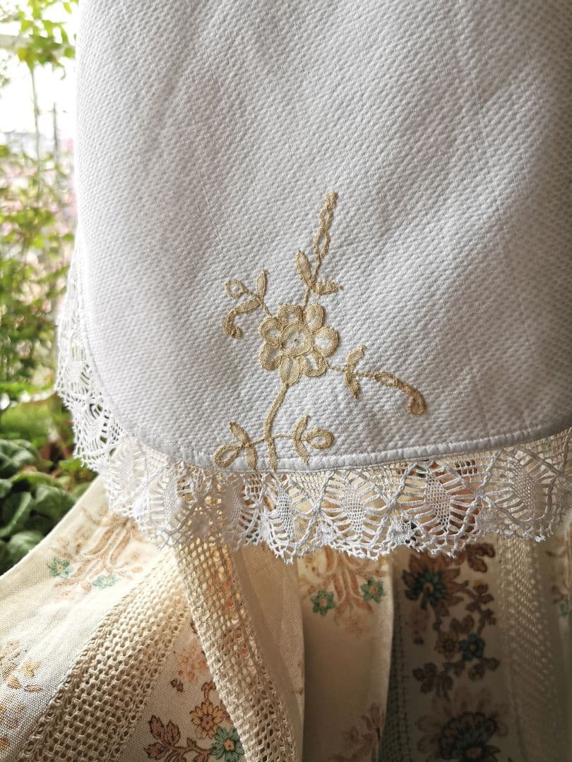 アンティークフランス ピケドプロヴァンス ボビンレース刺繍＆フリル付ブランケット