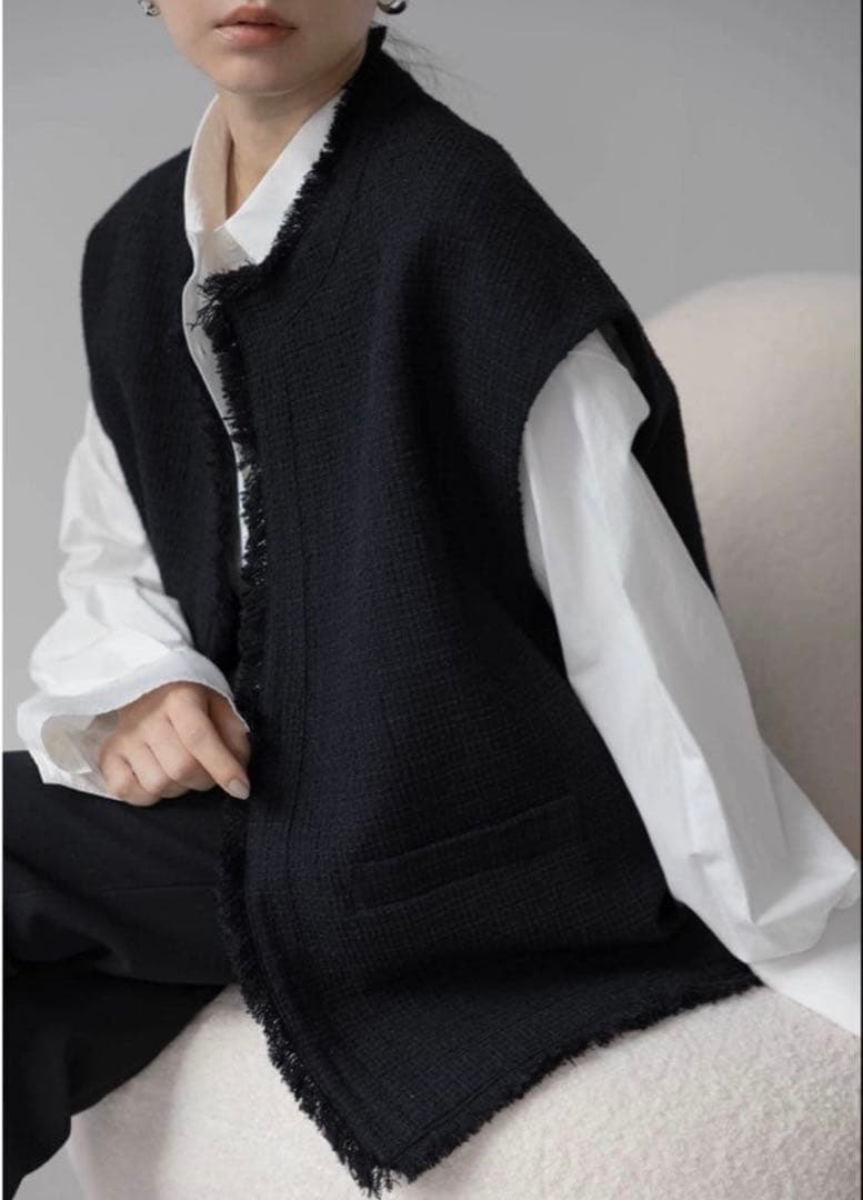 【美品】Na.e ナエ　Novel Tweed Vest_black