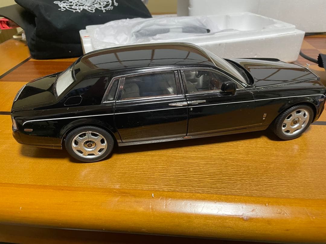 京商製　1/18 ミニカー　ロールスロイスファントム