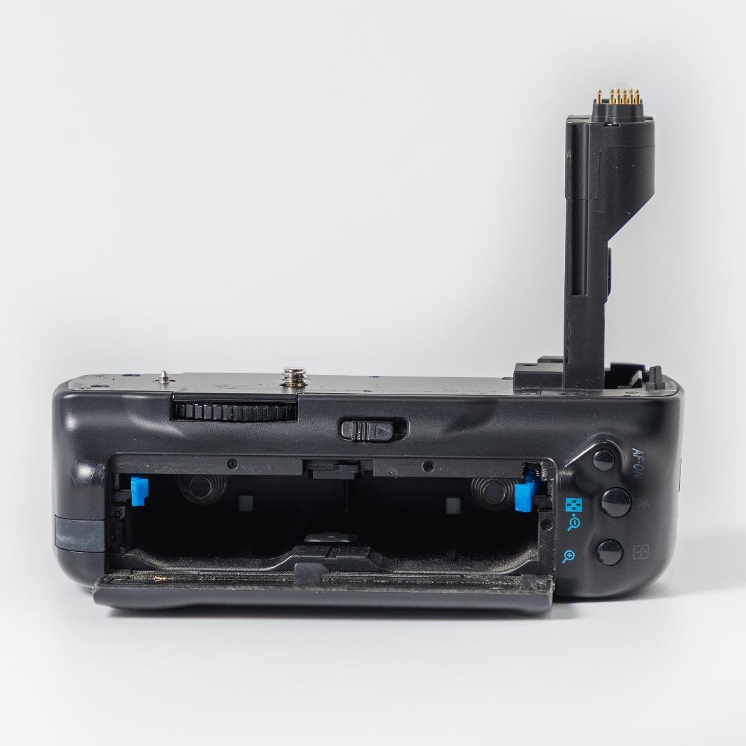 【ジャンク品】Canon EOS 5D Mark II 社外バッテリーグリップ付