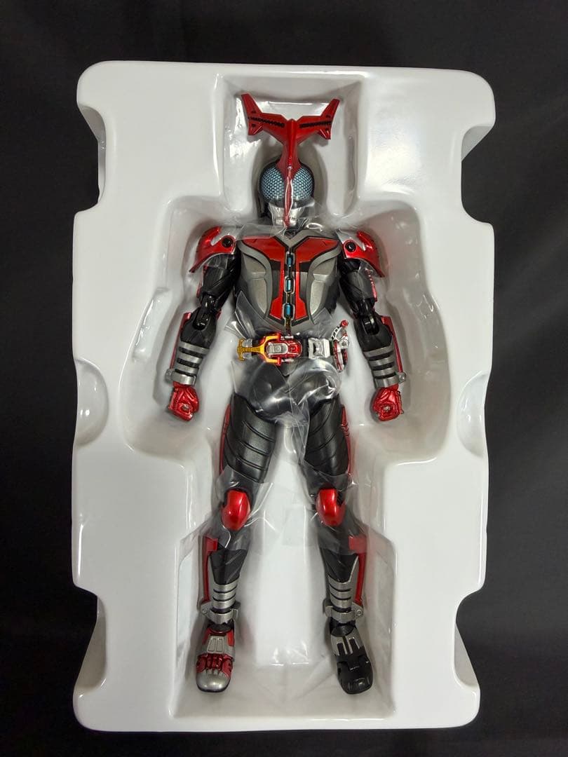 S.H.フィギュアーツ 真骨彫製法 真骨彫 仮面ライダーカブト ハイパーフォーム