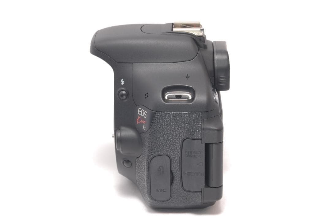 ⭐️超望遠レンズ付き⭐️Canon Kiss X5 キャノン　デジタル一眼