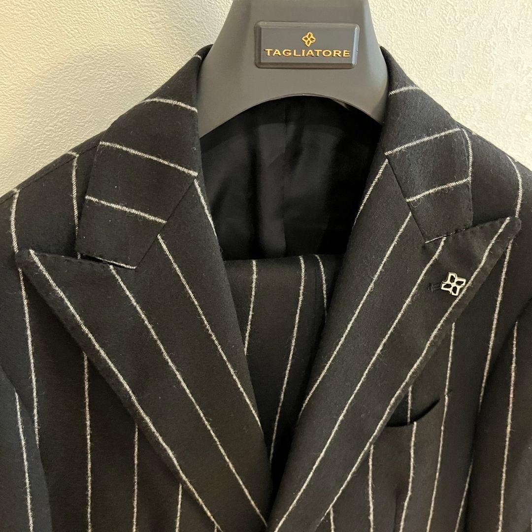 タリアトーレ　TAGLIATORE ブラックストライプ ビジネススーツ