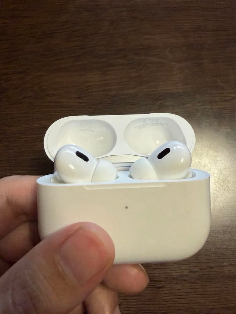 Apple AirPods Pro第2世代(Lightning)