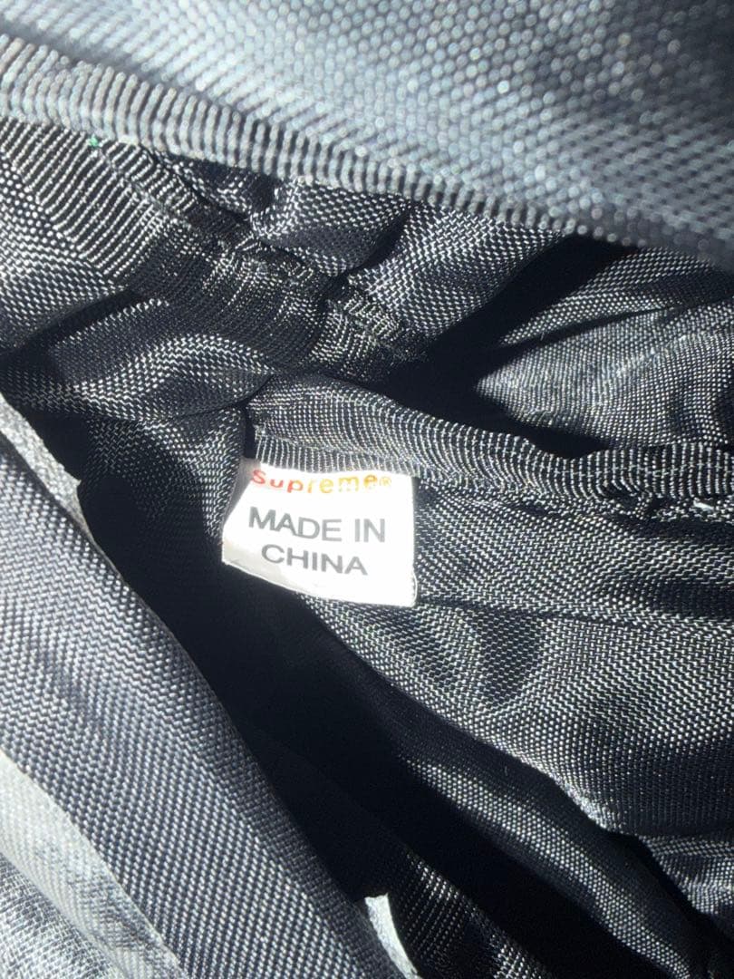 シュプリーム　バックパック　リュック　supreme 緑　グリーン　green
