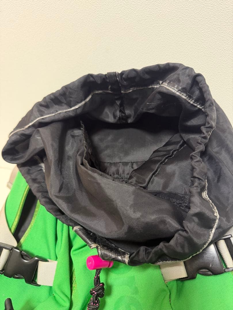 シュプリーム　バックパック　リュック　supreme 緑　グリーン　green