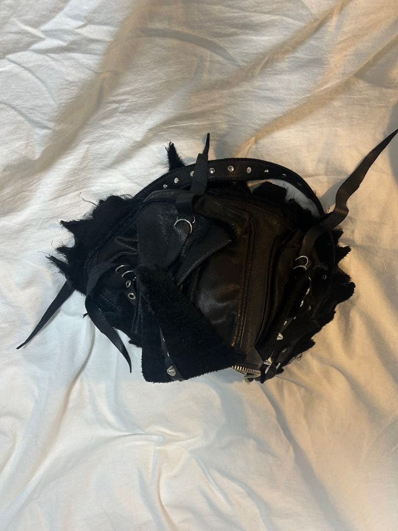 GINZI レザーショルダーバッグ