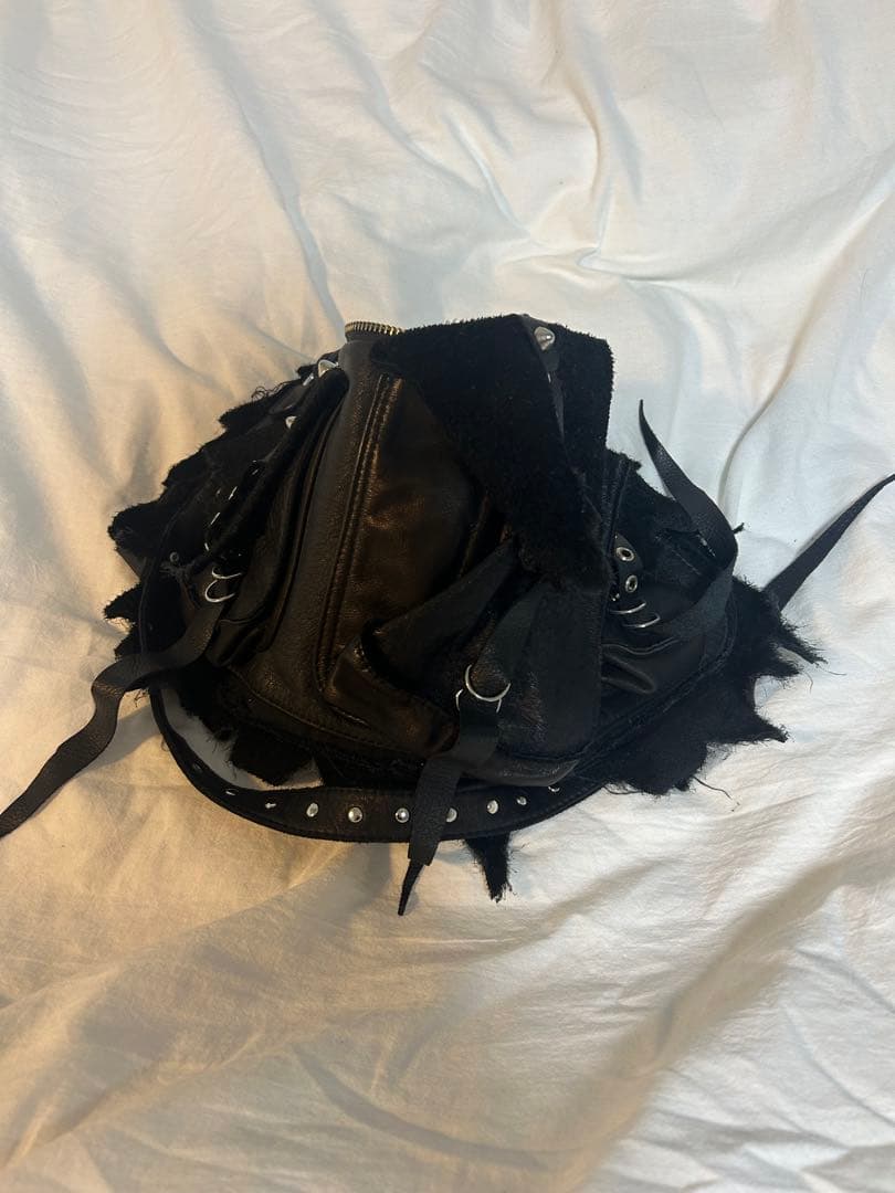 GINZI レザーショルダーバッグ