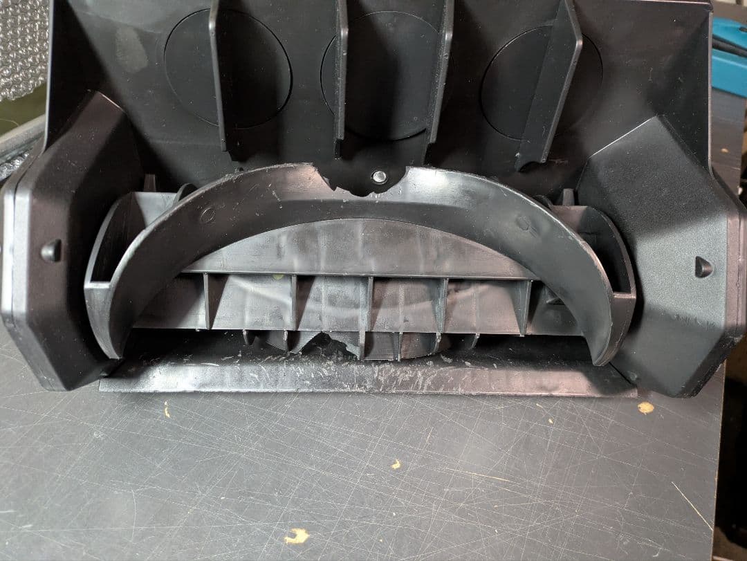 あ*“様 使用品【専用バッテリー2個+専用充電器付き】 電動除雪機 除雪機 折り