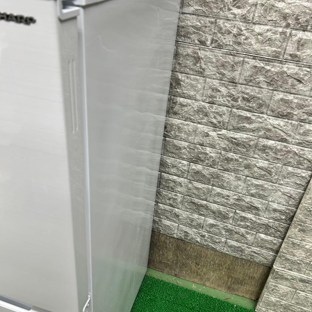 174 SHARP 冷蔵庫　200L弱　一人暮らし　美品　大人気　保証込　洗濯機
