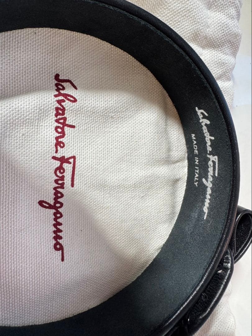 Ferragamo ブラックリボン ヘアバンド
