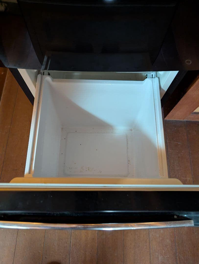 黒のフレンチドア冷蔵庫