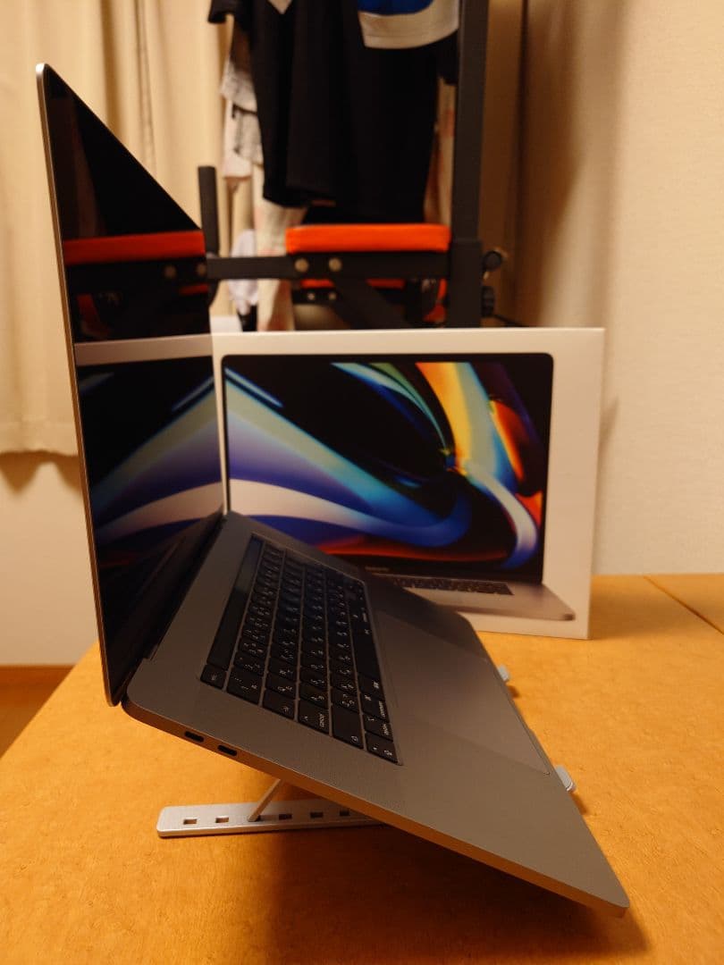 【美品】2019MacBook Pro 16インチ i7/16GB/512GB