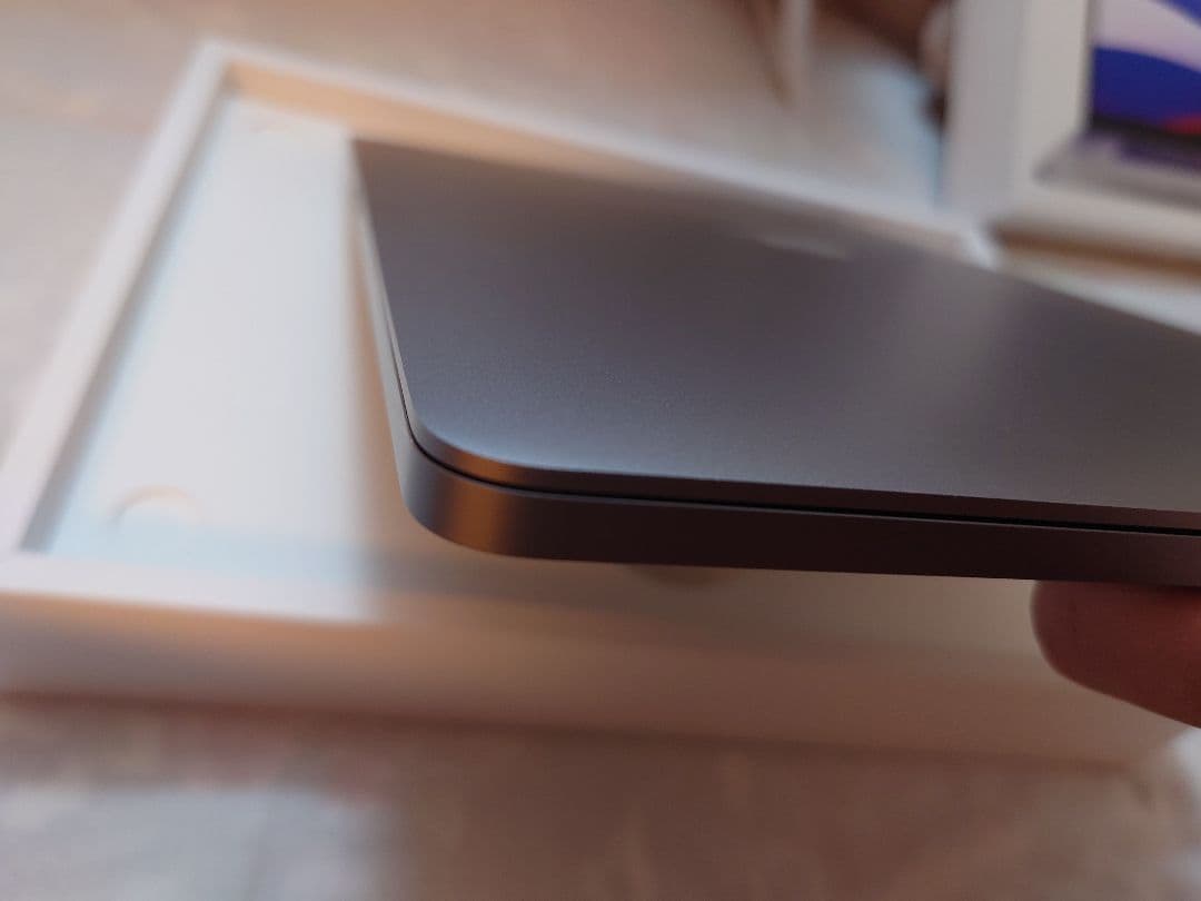 【美品】2019MacBook Pro 16インチ i7/16GB/512GB