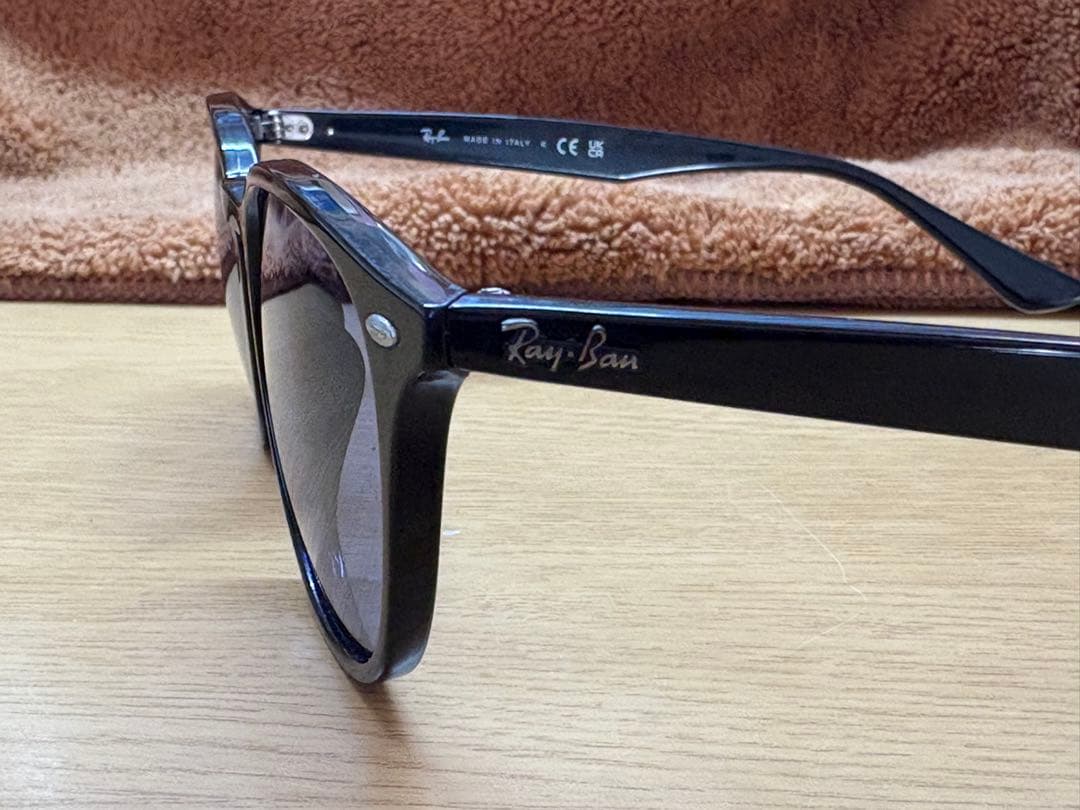 Ray-Ban レイバン　サングラス　RB4259F