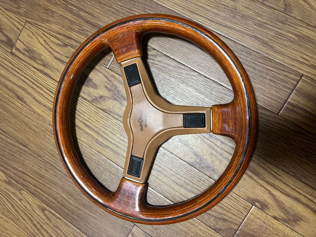 イタルボランテ　アドミラルitalvolanti admiralステアリング