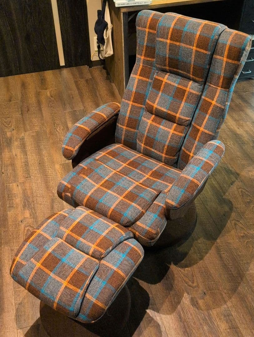 オットマン付き　1人掛けソファ　KEケッテ チェア ブラウン チェック