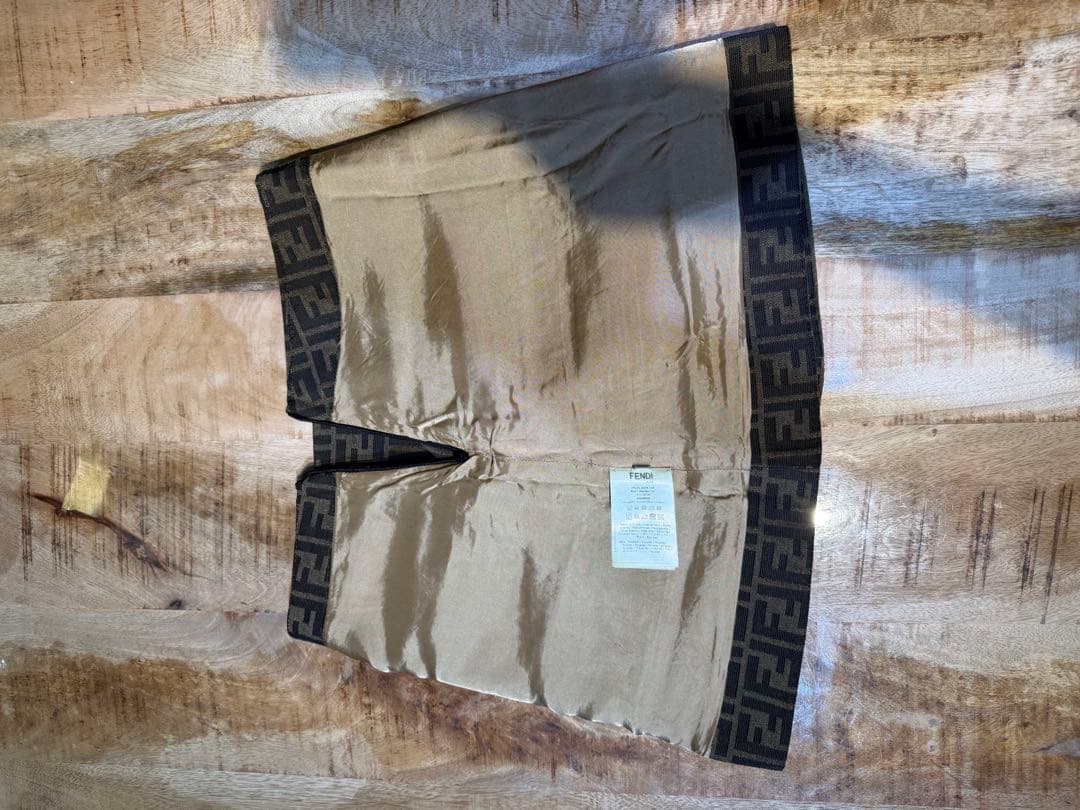 FENDI ロゴプリント ブラックミニスカート