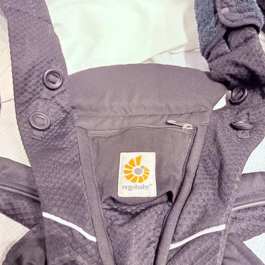 ergobaby OMNI Breeze　エルゴ オムニブリーズ　ブラック　箱付
