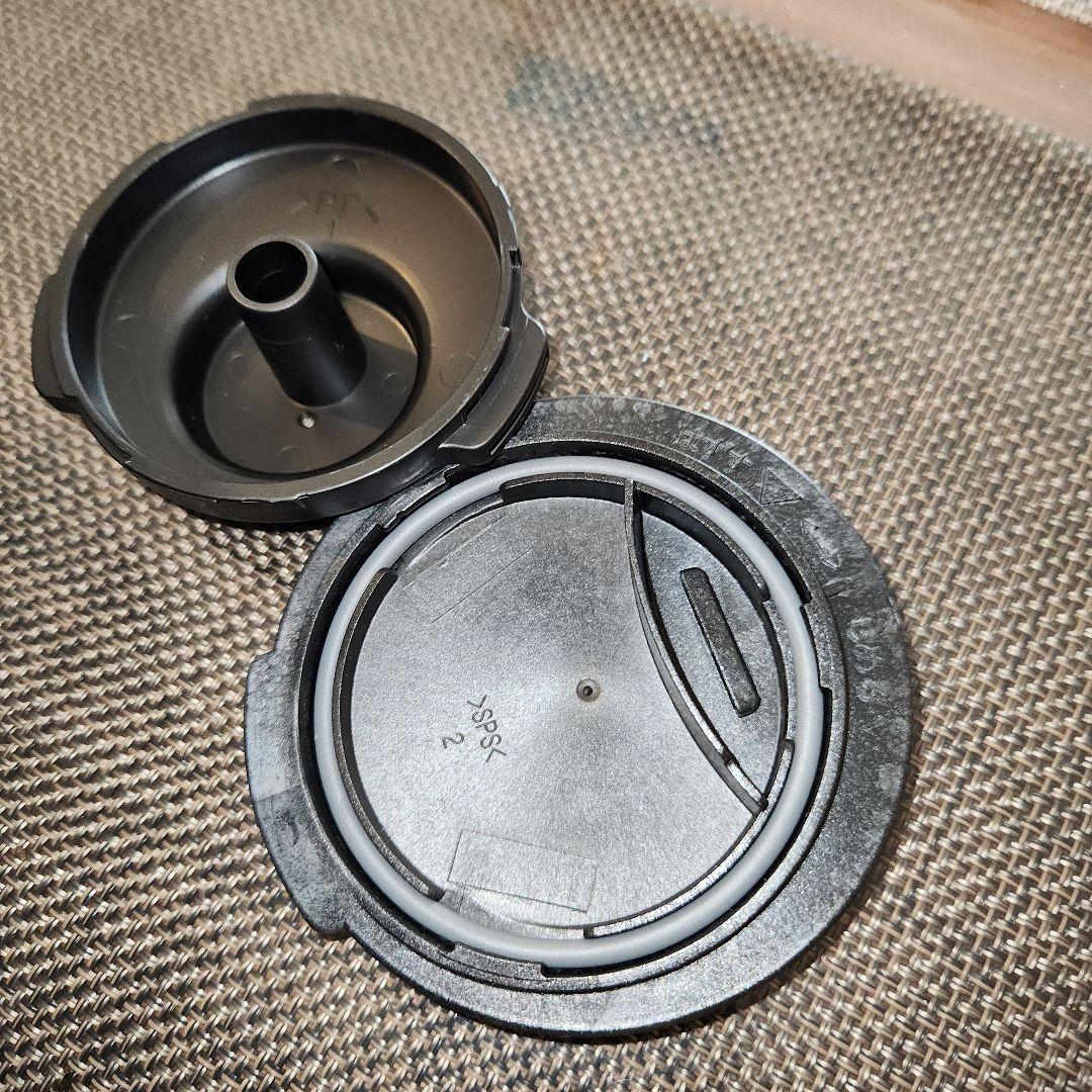 日立IHジャー炊飯器　5.5合炊き　RZ-EF10E9M　2022年製