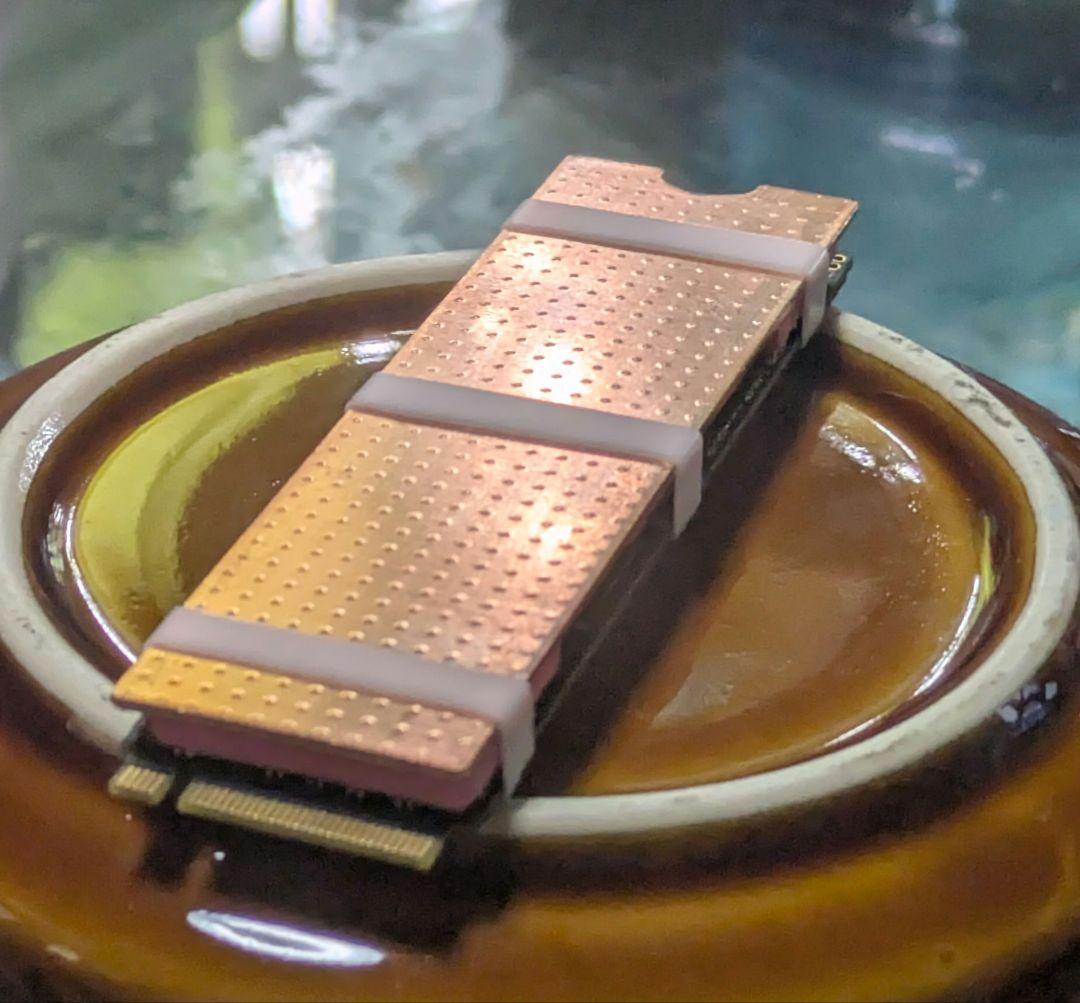 想*像様 銅ヒートシンク付き NVMe SSD 2TB
