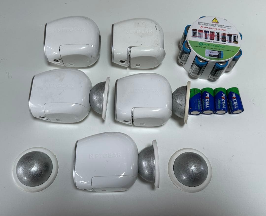 【セット】Arlo VMC3000カメラ5台＋基地局2台＋バッテリー