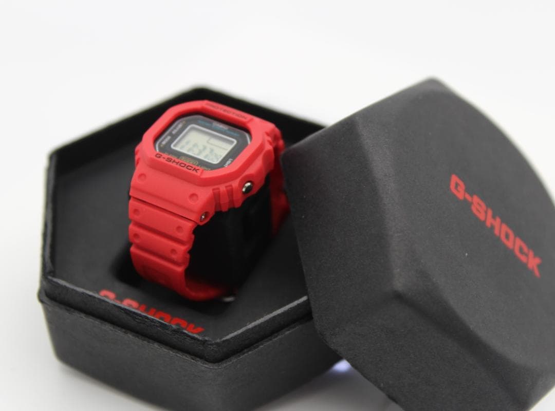 CASIO G-SHOCK DWN-5600-1JR リングウォッチ レッド