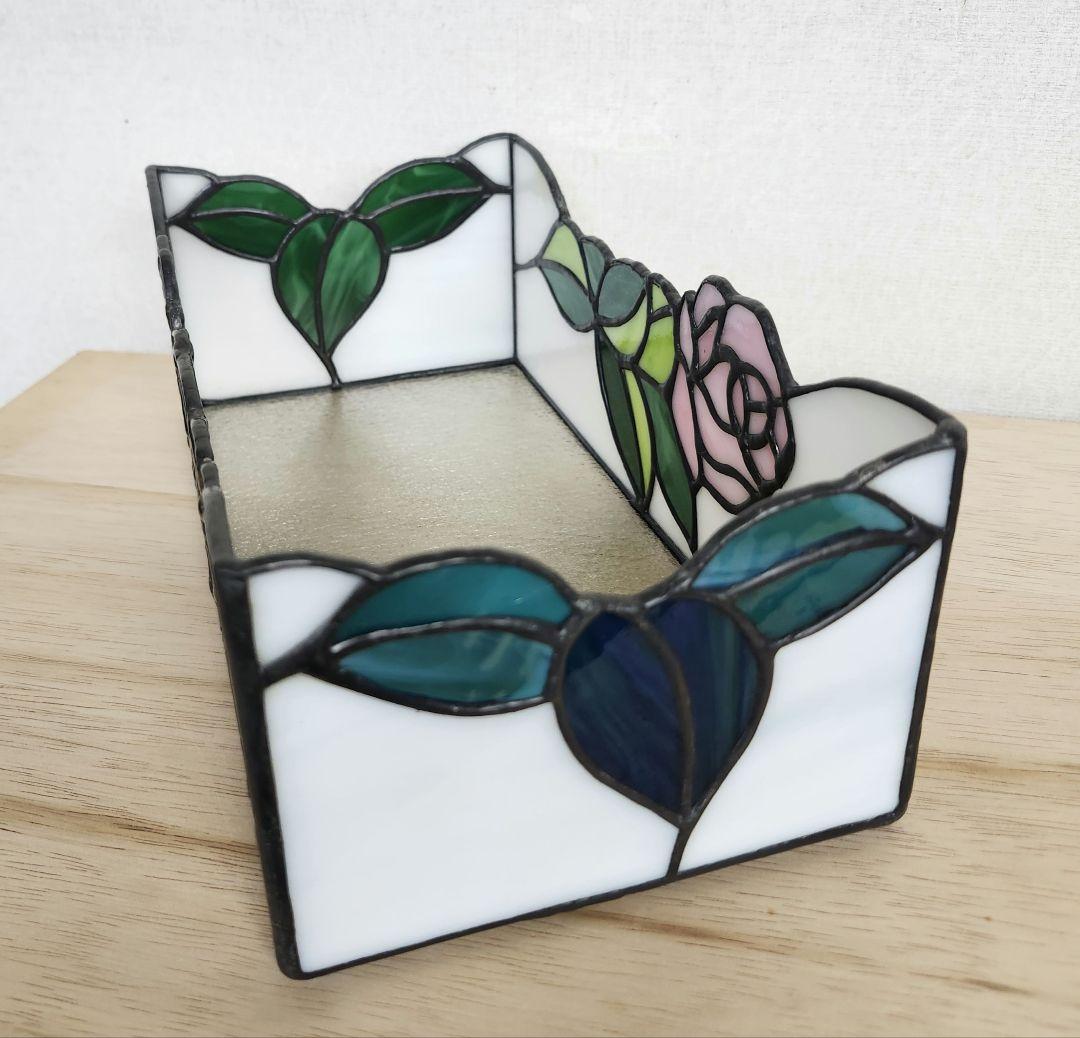 雅姫・ステンドグラスティッシュケース