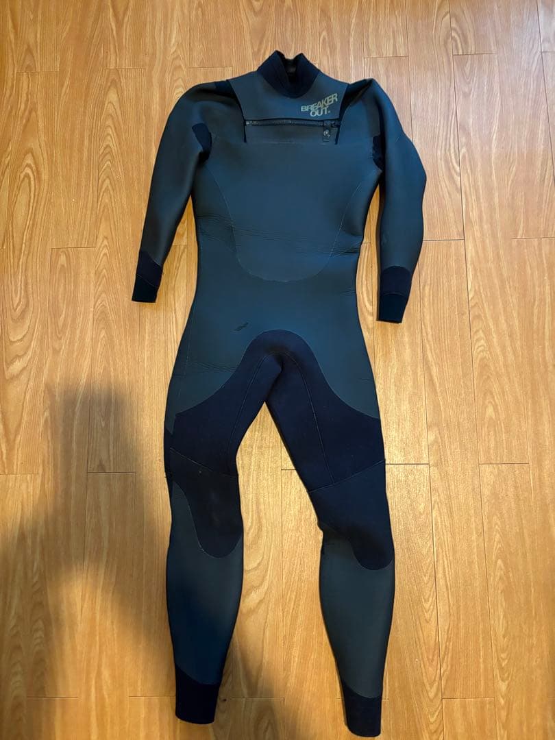 ブレイカーアウト セミドライ ウェットスーツ5mm ML相当