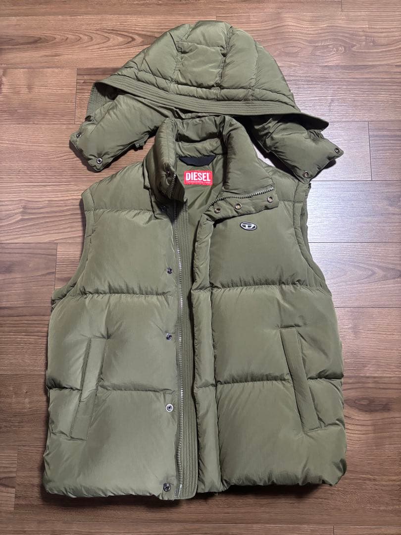 美品) DIESEL オリーブ　ダウンベスト　48(L相当)