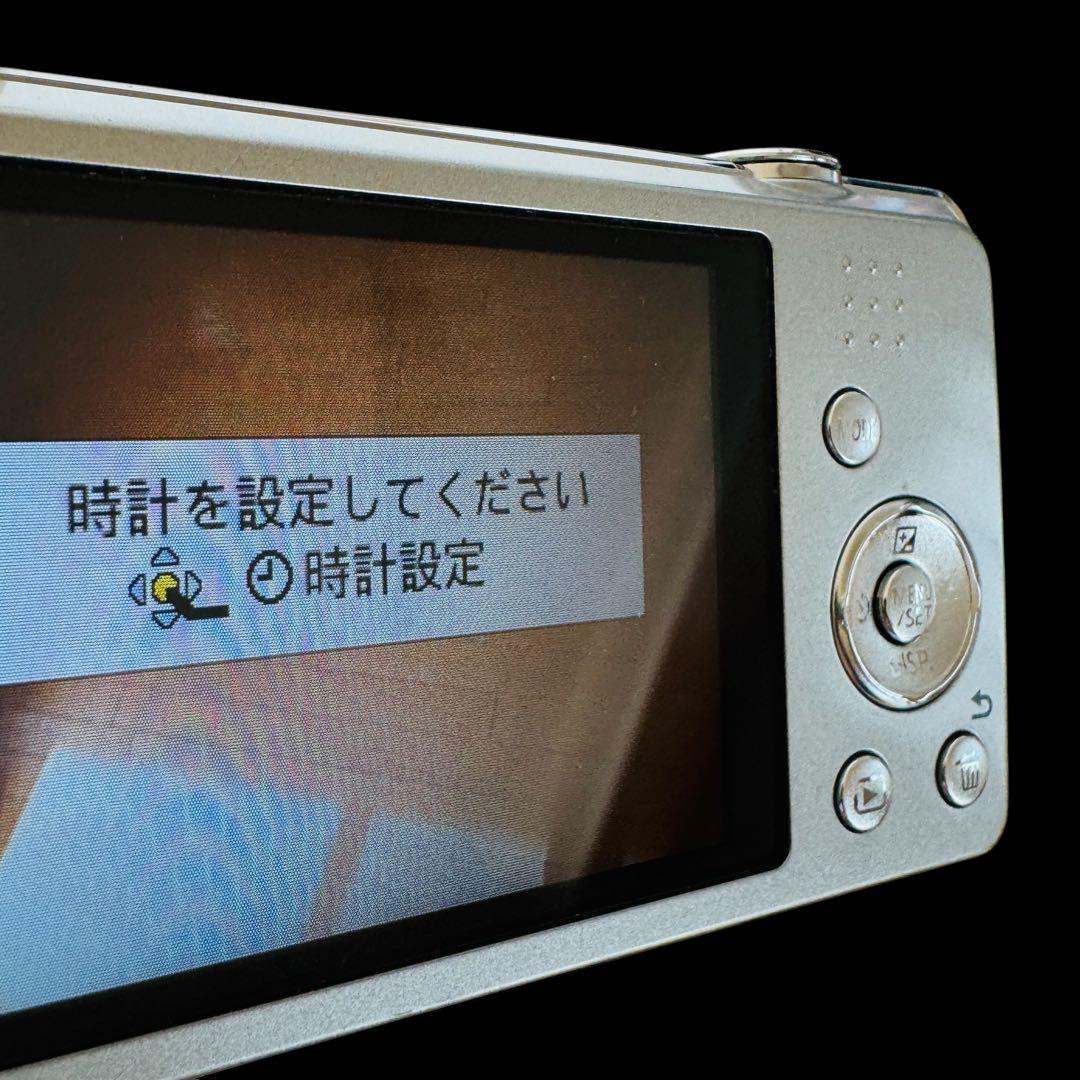 【いぬ】Panasonic パナソニックLUMIX DMC-FH6 シルバ