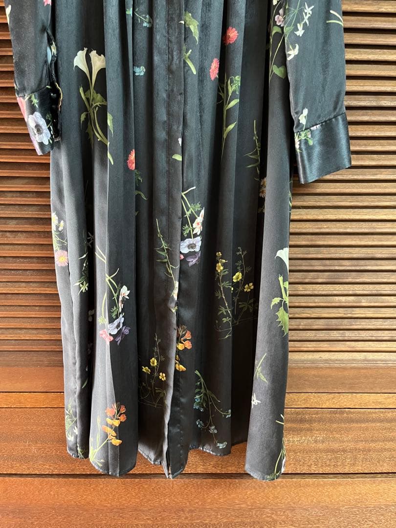 Ameri フラワープリント　プリーツワンピース