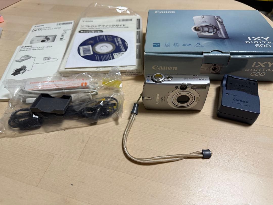 【美品】Canon IXY DIGITAL 600 本体　動作確認済み
