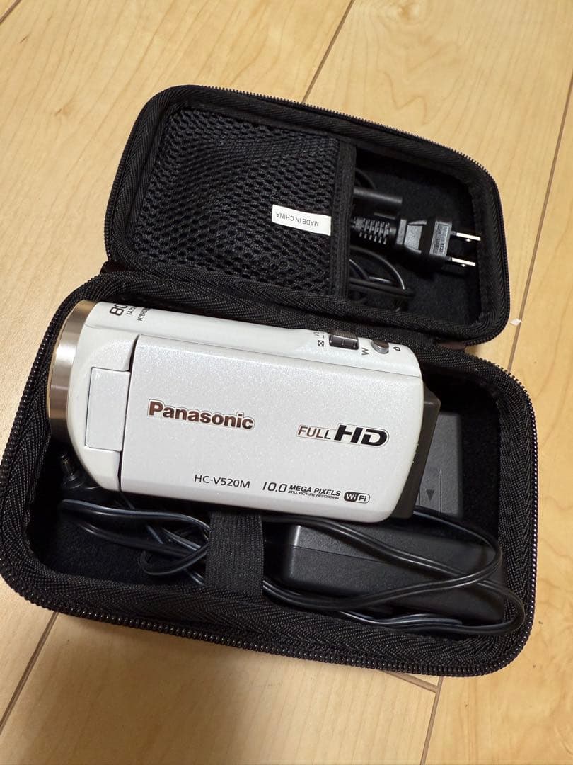 Panasonic HC-V520M ホワイト ビデオカメラ