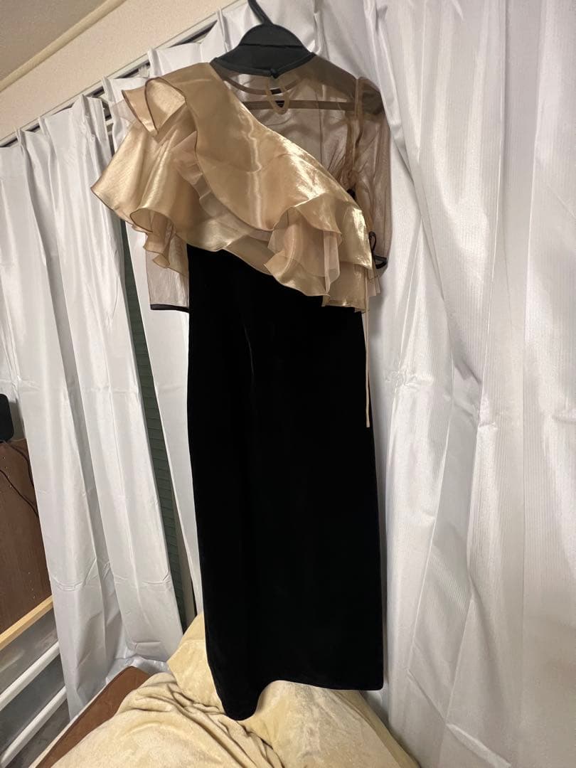 LEJA ワンショルダーパーティードレス