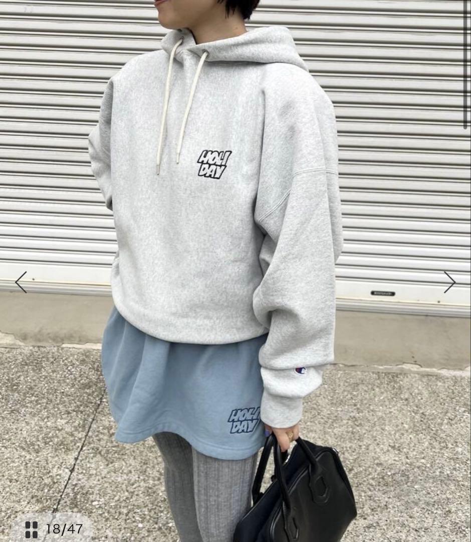 holiday フーディー　グレー　最終お値下げ