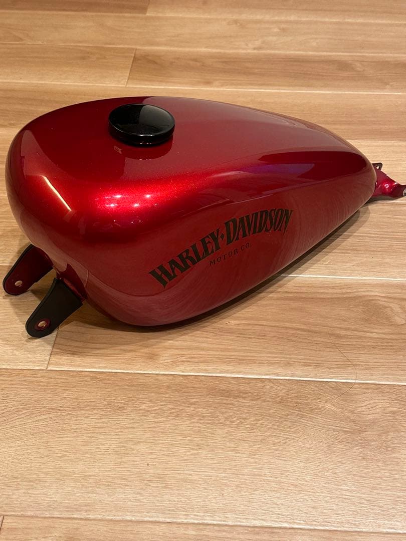 【スポーツスター 】純正タンク　ハーレーダビッドソン　xl883 xl1200