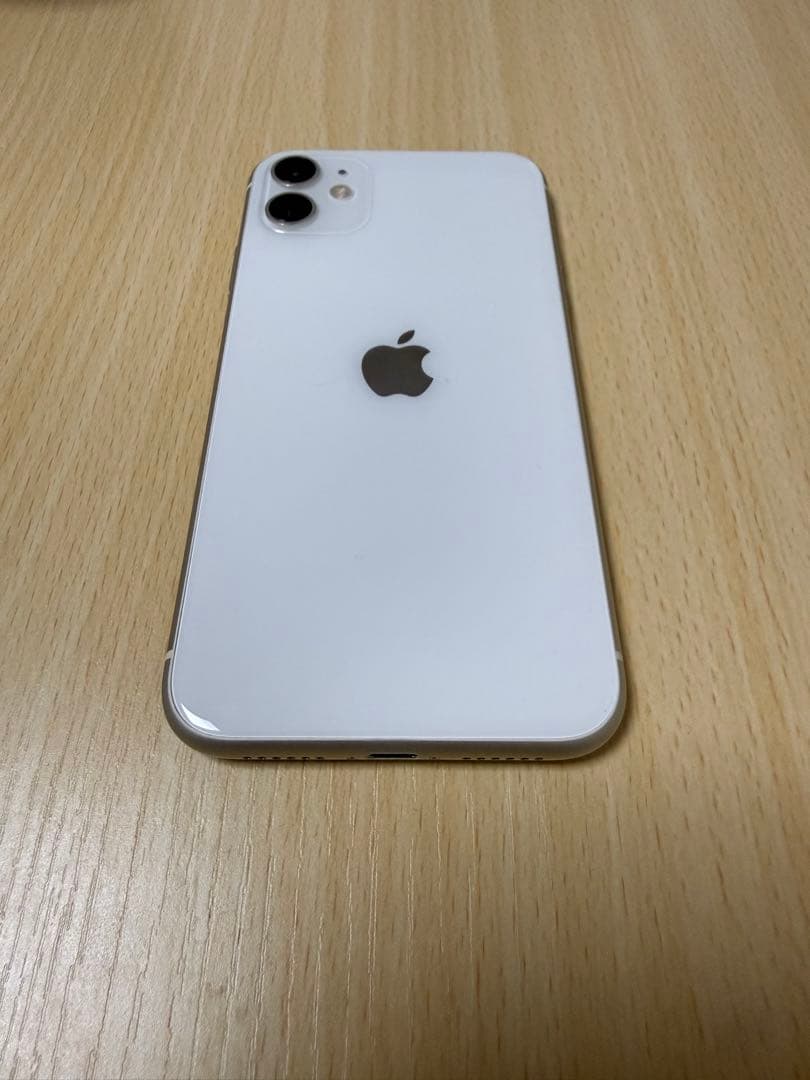 初期化済 Apple iPhone 11 64GB ホワイト SIMフリー