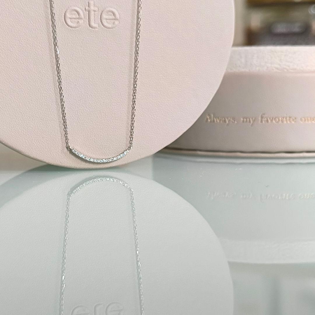 美品　ete　プラチナ　パーティクル　ダイヤモンド　0.06ct　ネックレス