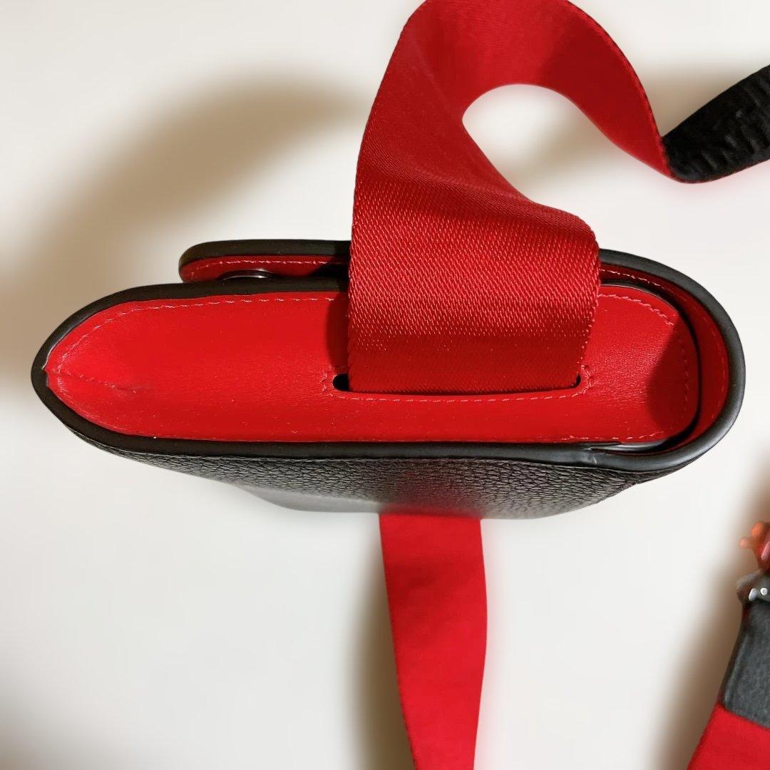 【未使用】Christian Louboutin ルブタン ブラスターポーチ