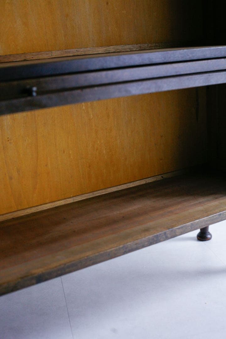 ガラス戸　収納棚　本棚　タモ材　シェルフ キャビネット　アンティーク　古家具