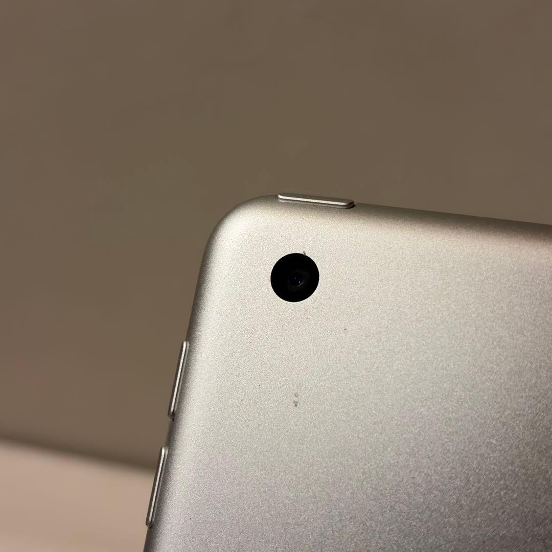 iPad 第9世代 10.2インチ 64GB Wi-Fi シルバー