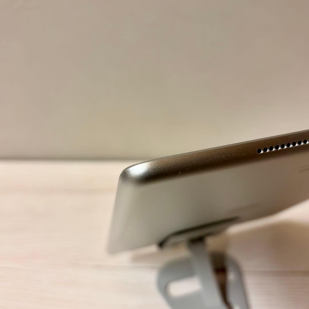 iPad 第9世代 10.2インチ 64GB Wi-Fi シルバー