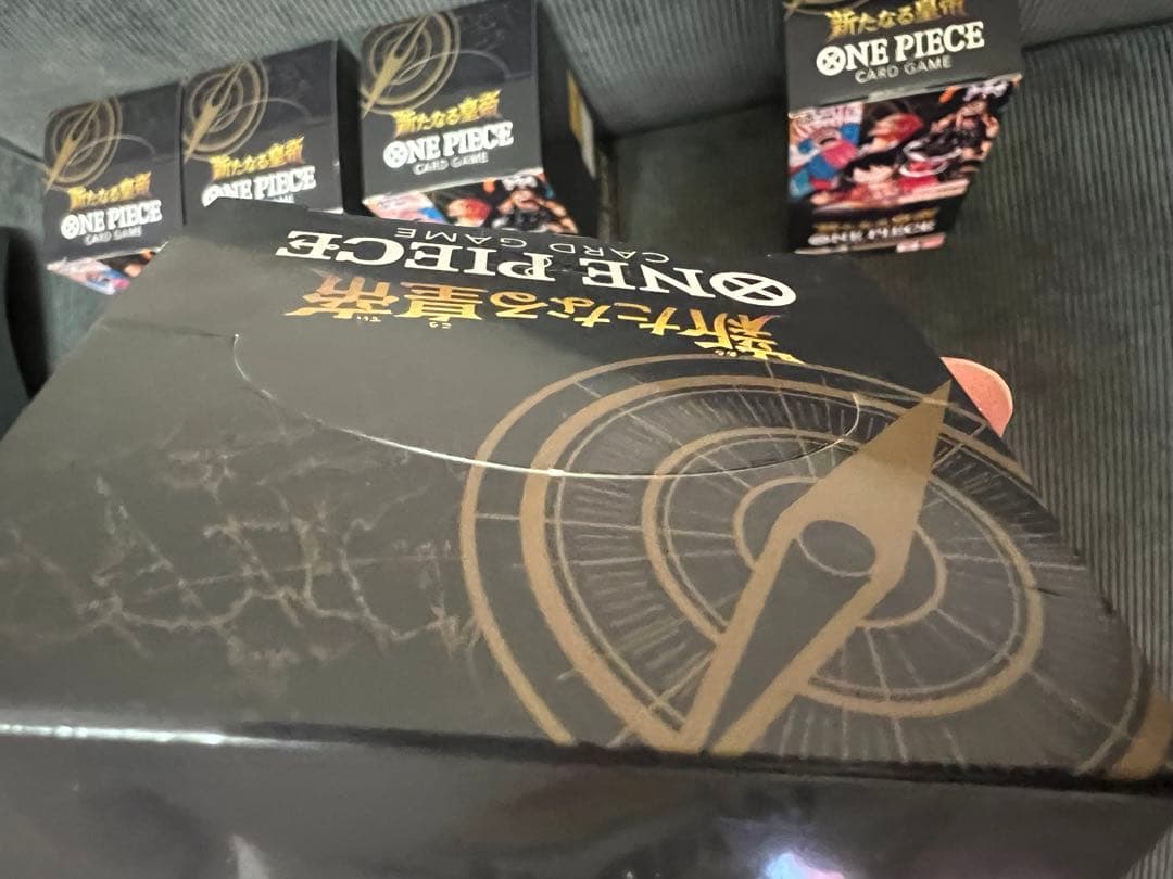 ONE PIECE カードゲーム 新たなる皇帝　テープ付き　5BOX