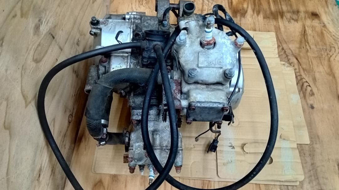 アプリリア　RS250　ジャンク　RGV250ガンマ等