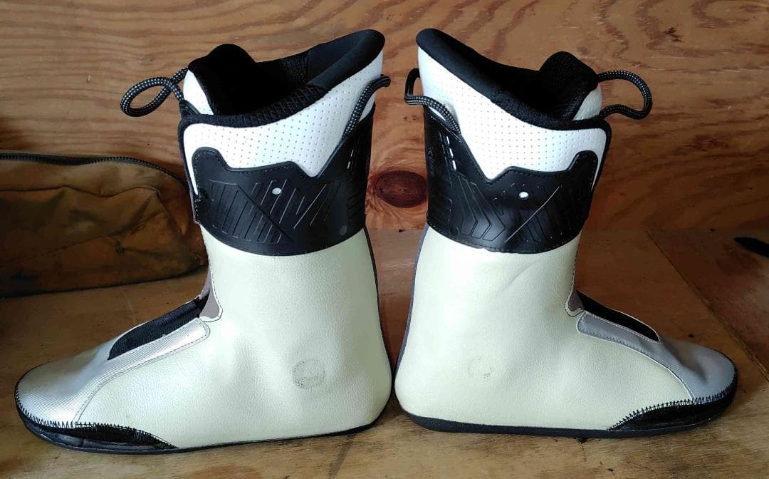 GENFACTORY スキーブーツ＜2022/2023＞ BUMPS7 値下げ