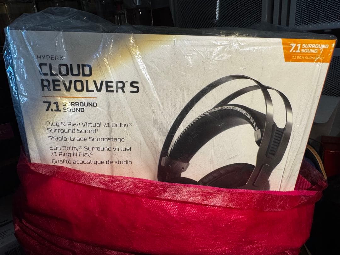 はるか　新品未開封HyperX Cloud Revolver S 7.1