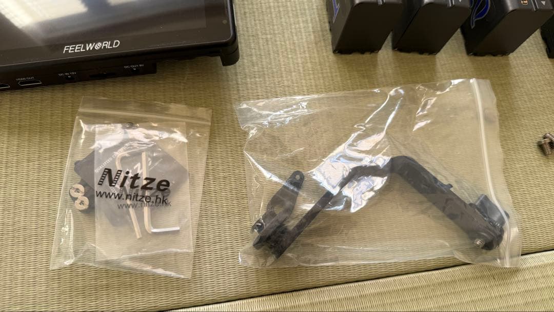 Feelworld LUT7 PRO 7インチ　+ Nitzeケージ
