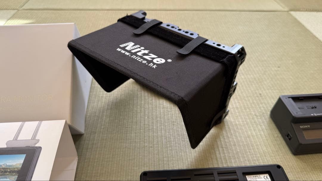 Feelworld LUT7 PRO 7インチ　+ Nitzeケージ